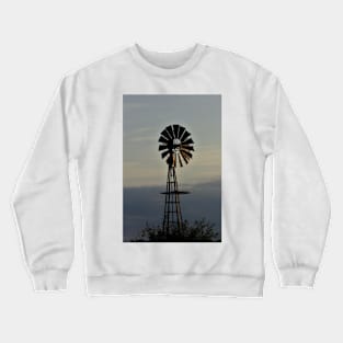 Kansas colorful Windmill at Sunset with cloud's. Crewneck Sweatshirt